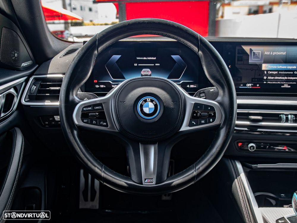 BMW i4 eDrive40 Pack Desportivo M - 23