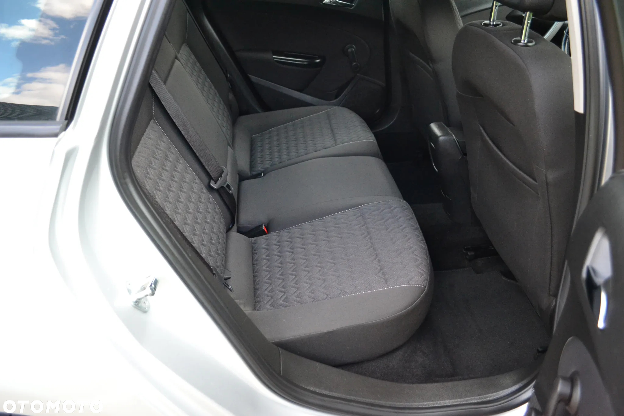 Opel Astra IV 1.4 T Enjoy EU6 - 23