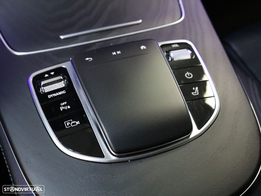Mercedes-Benz E 300 de Exclusive Line - 21