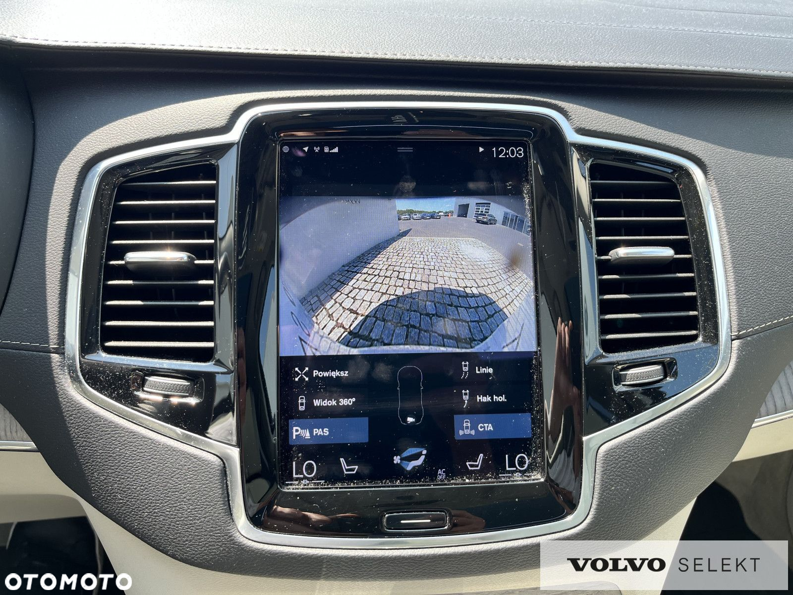 Volvo XC 90 - 26