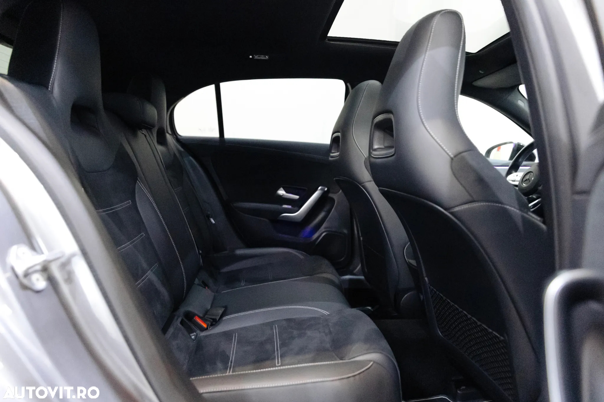 Mercedes-Benz A 250 e 8G-DCT AMG Line - 17