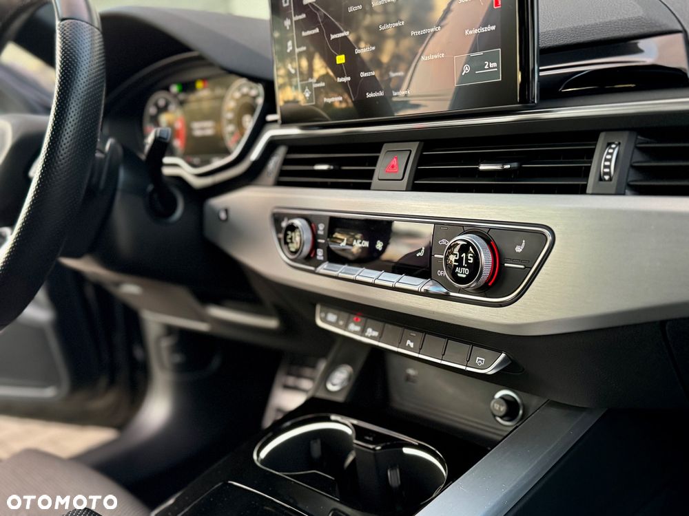 Audi A4 Avant 40 TDI quattro S tronic S line - 29