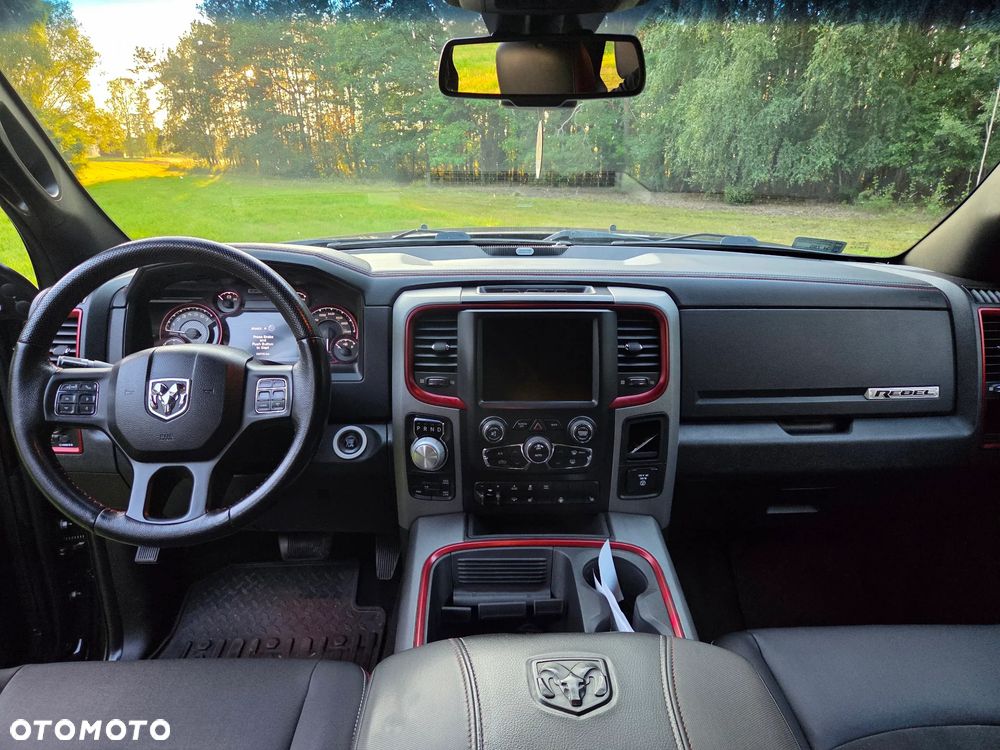 Dodge RAM 5.7 4x4 - 10