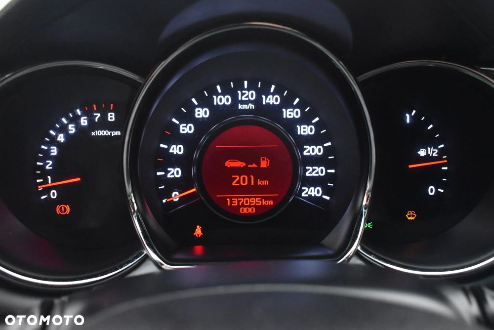 Kia Ceed 1.4 CVVT Dream-Team Edition - 26