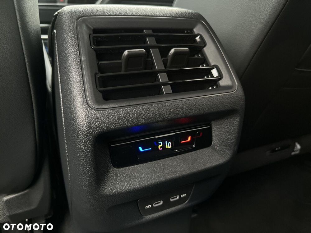Volkswagen Tiguan - 28