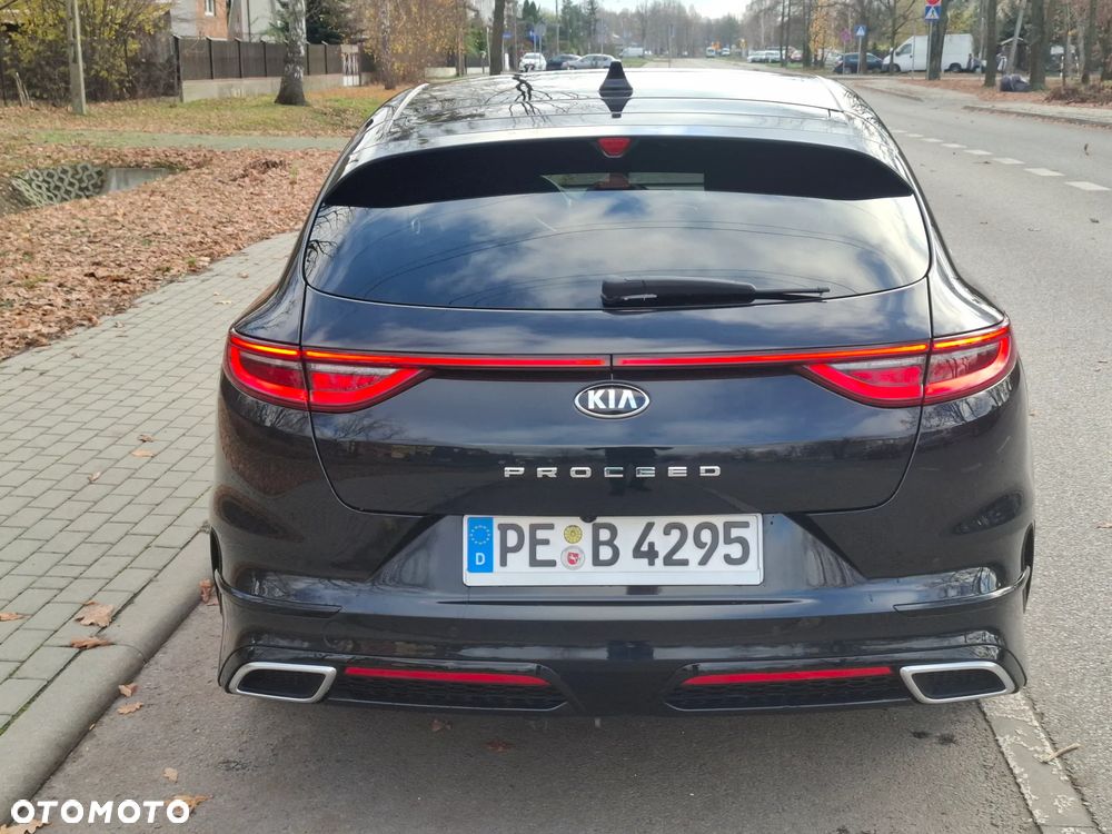 Kia ProCeed 1.5 T-GDI DCT7 OPF GT LINE - 6