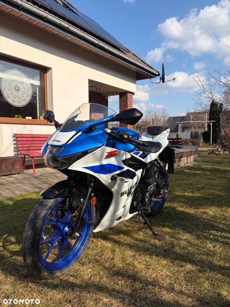 Suzuki GSX-R - 2