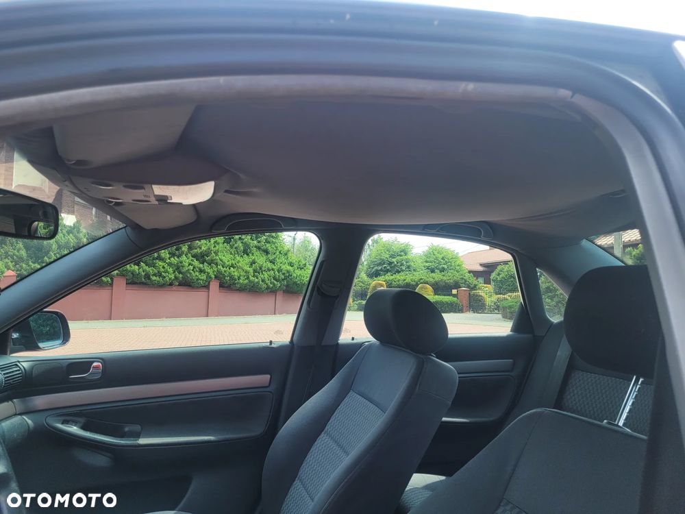 Audi A4 Limousine 1.6 - 8