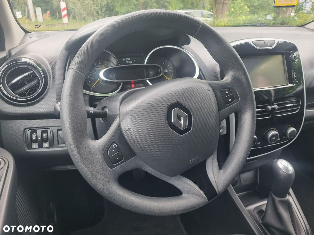 Renault Clio - 19