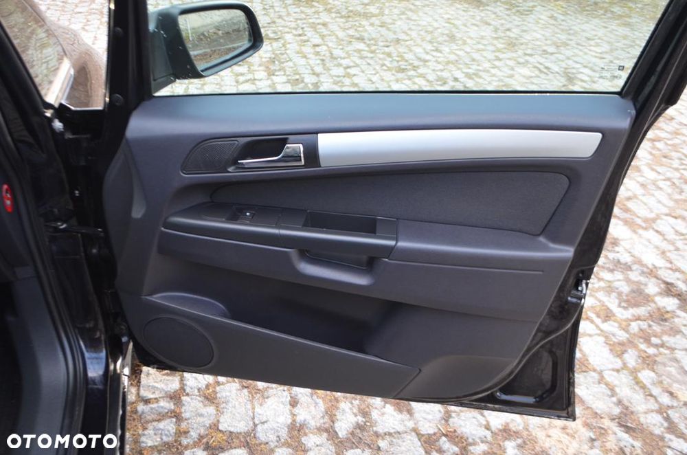Opel Zafira 1.6 - 23