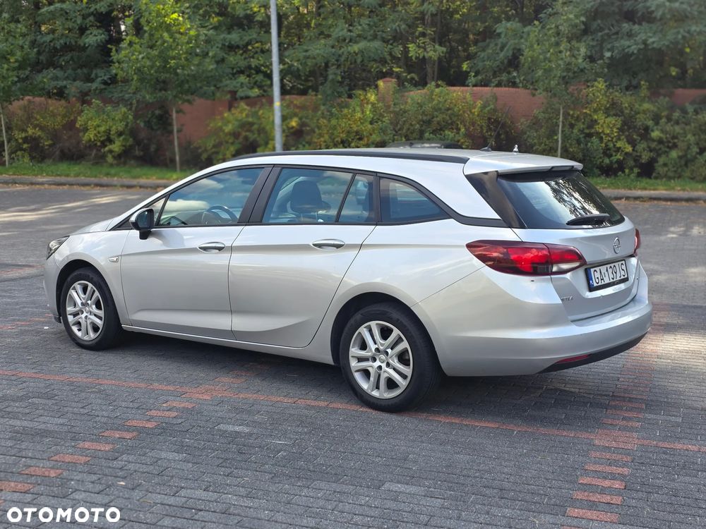 Opel Astra 1.6 CDTI Elite - 5