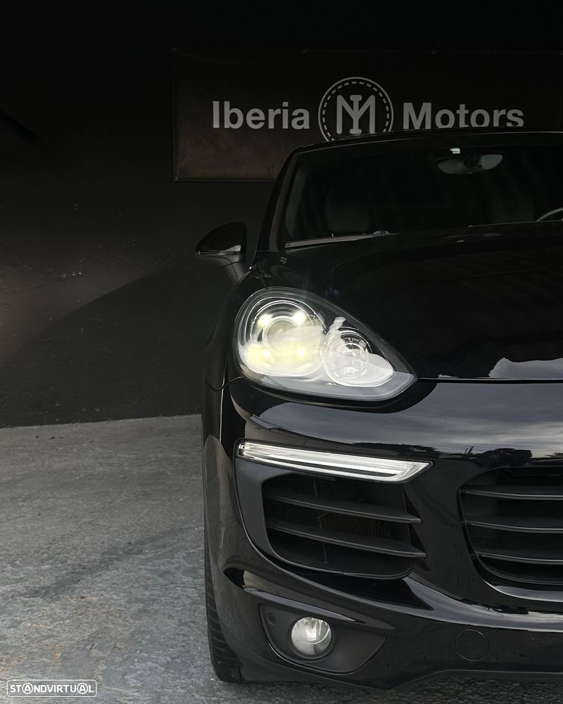 Porsche Cayenne S Hybrid Tiptronic S - 3