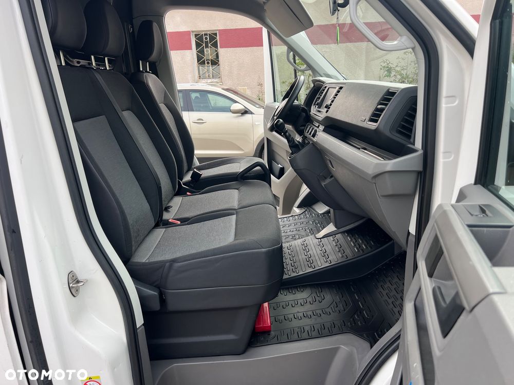 Volkswagen Crafter - 11