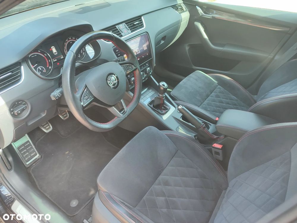 Skoda Octavia 2.0 TSI RS 230 - 12
