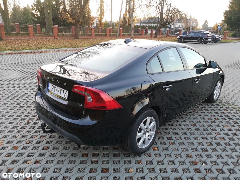 Volvo S60 T3 Edition - 3