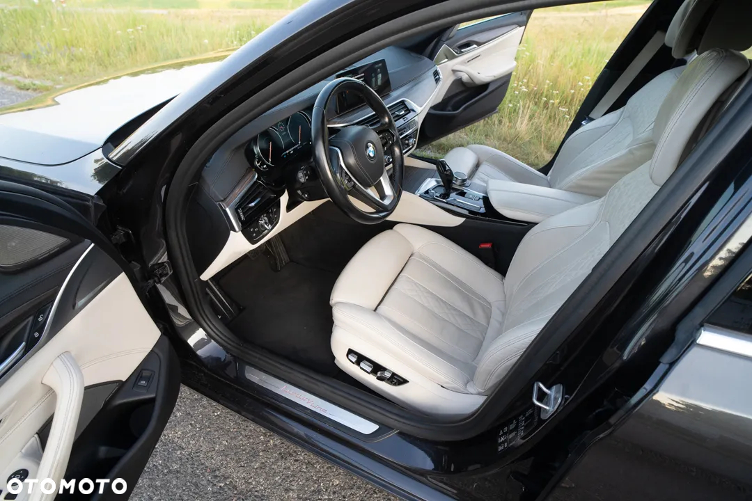 BMW Seria 5 530d Luxury Line - 9