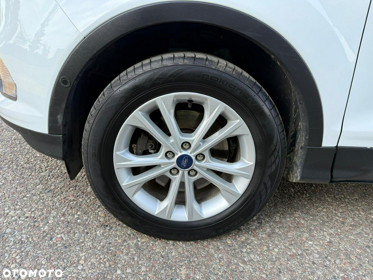 Ford Kuga - 37