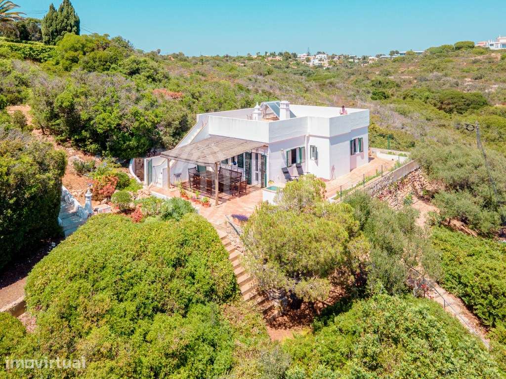 Moradia T4 no Ferragudo, em Lagoa, Algarve - Grande imagem: 2/60