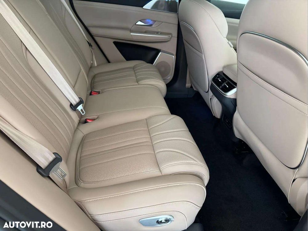 Xpeng G9 93.1 kWh AWD Performance - 15