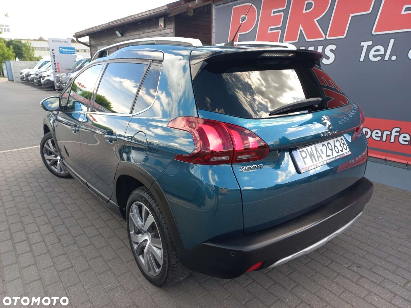 Peugeot 2008 - 6