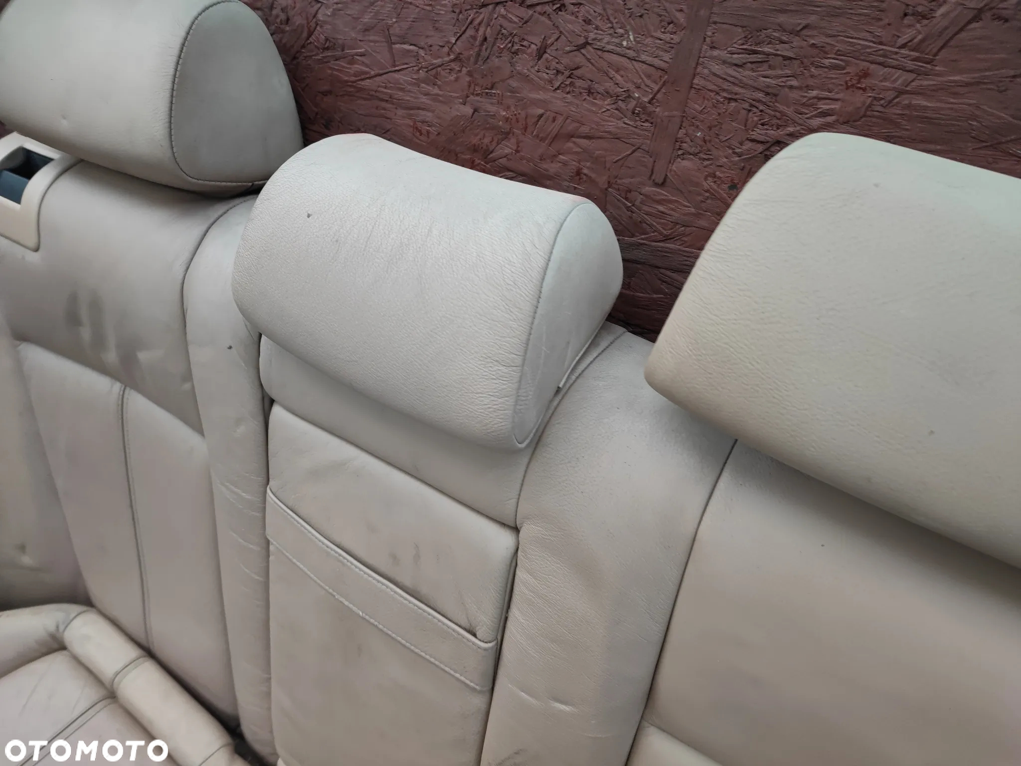 BMW E39 SEDAN ORYGINALNA KOMPLETNA KANAPA TYŁ SKŁADANA W KOLORZE BEŻOWYM / KREMOWYM / SANDBEIGE  O NR. 52 20 7 049 351 /  52 20 8 198 182 / 52 20 7 049 357 OEM - 9