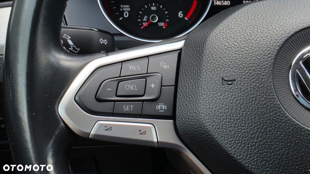 Volkswagen Passat 2.0 TDI EVO Essence - 21