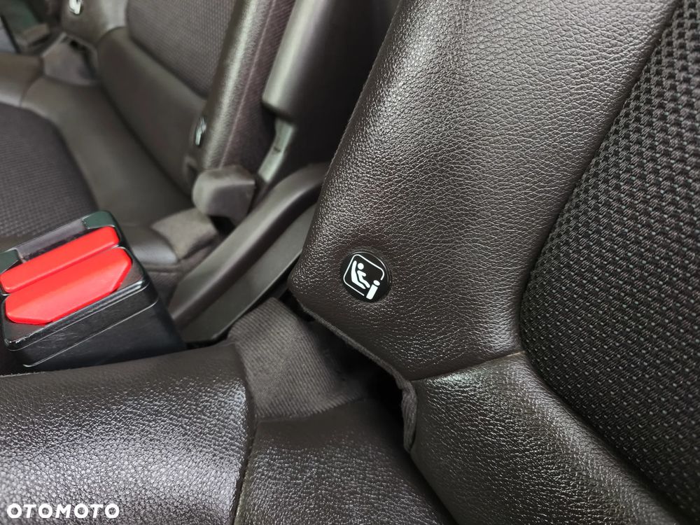 Renault Espace 1.6 dCi Energy Initiale Paris EDC 7os - 21