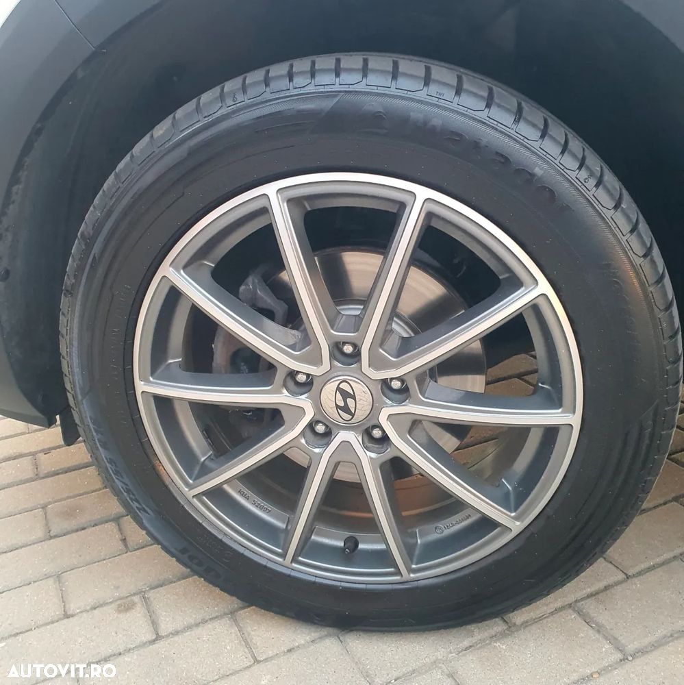 Hyundai Tucson 1.6 GDI 2WD 6MT ISG Style - 16