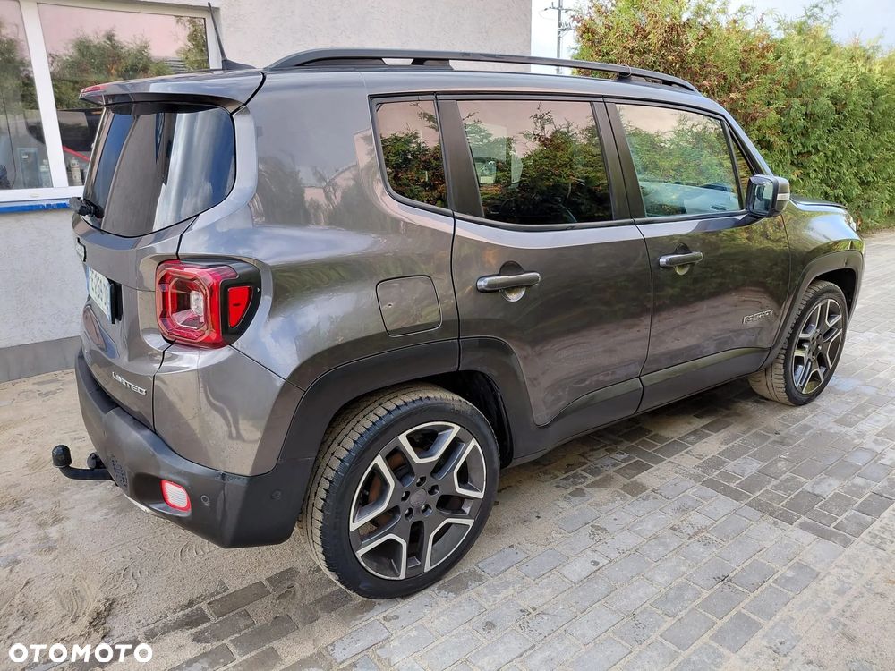 Jeep Renegade - 16
