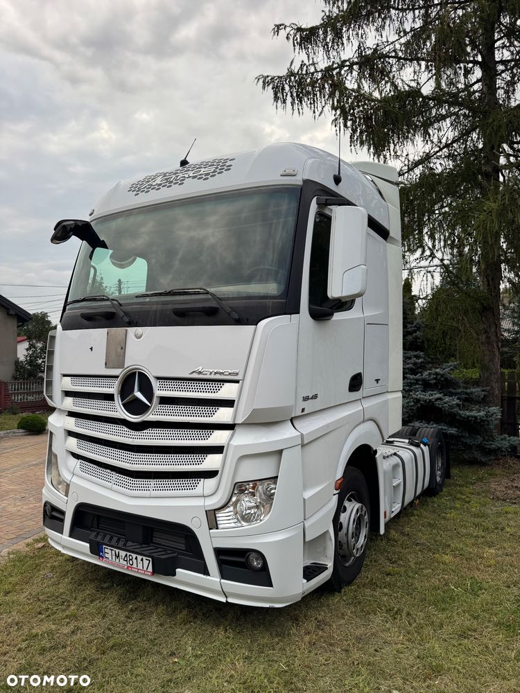 Mercedes-Benz ACTROS - 1