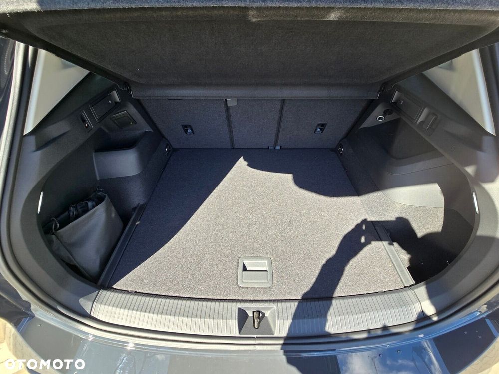 Volkswagen Tiguan - 11