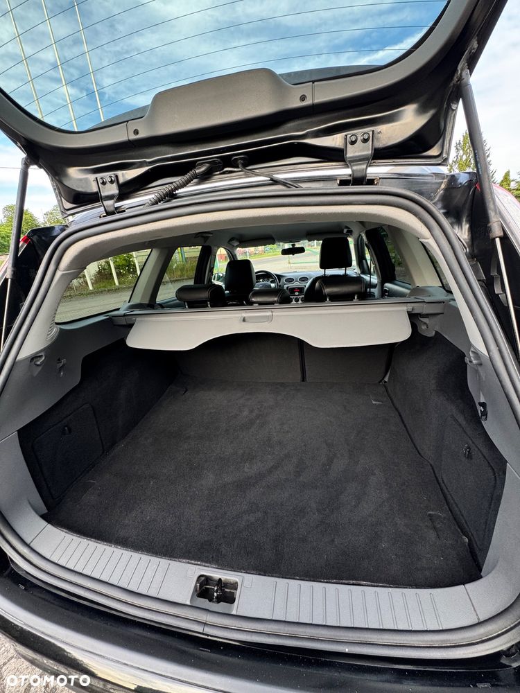 Ford Focus 1.8 Black Magic - 9