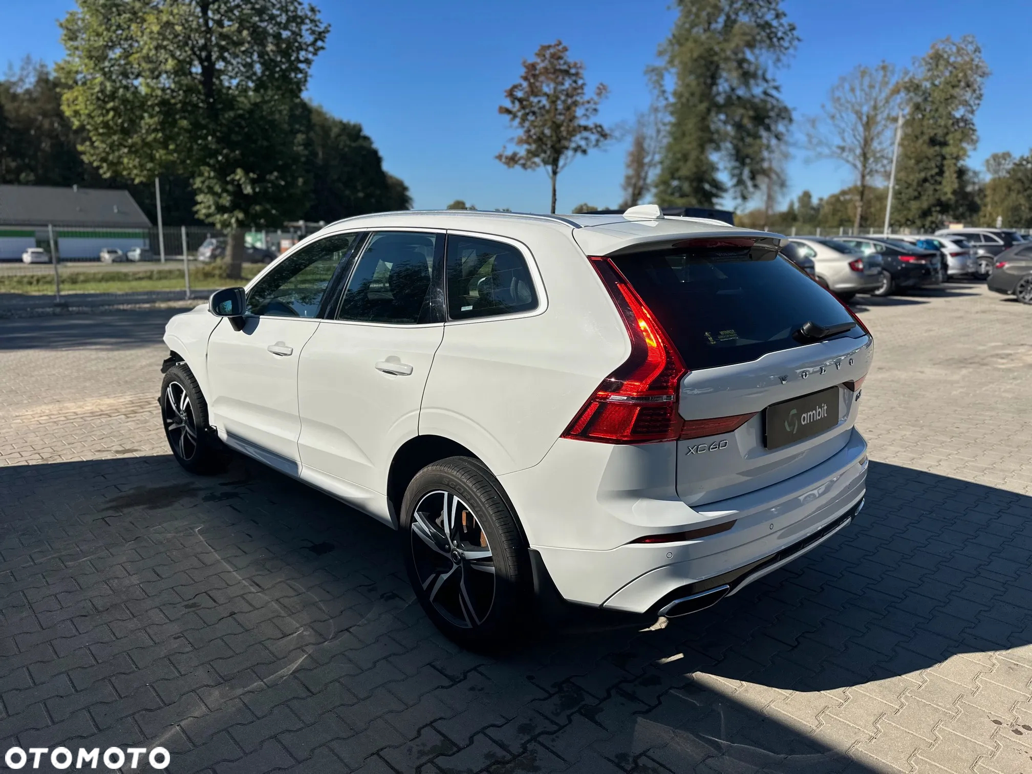 Volvo XC 60 D4 AWD R-Design - 6