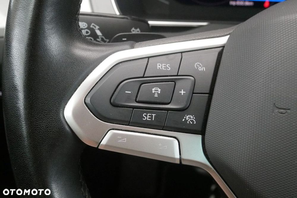 Volkswagen Passat Variant 2.0 TDI SCR Business DSG - 27