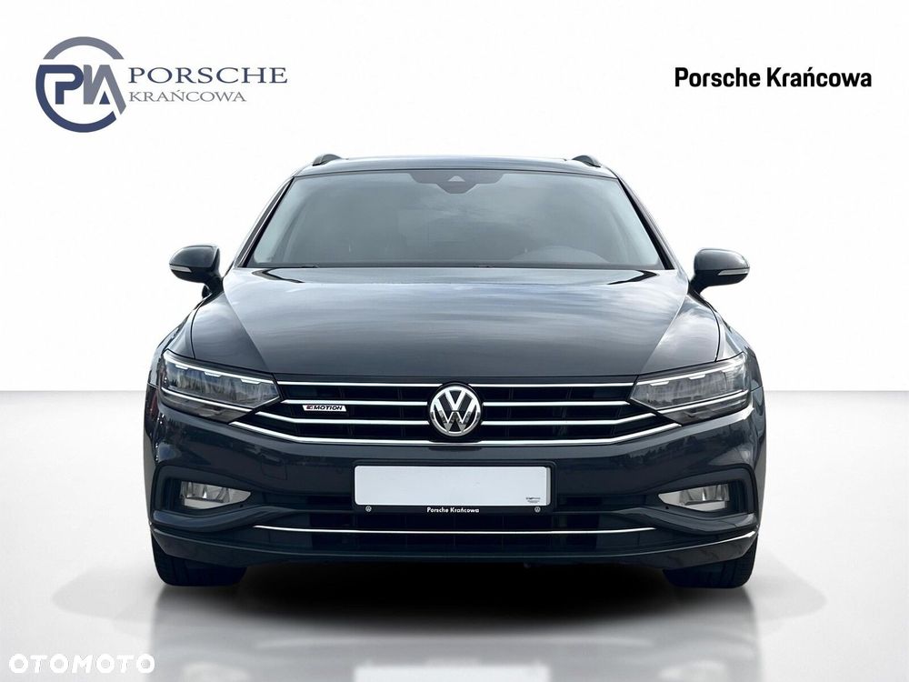 Volkswagen Passat - 8