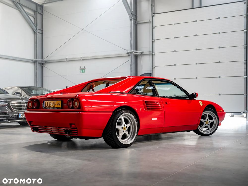 Ferrari Mondial - 16