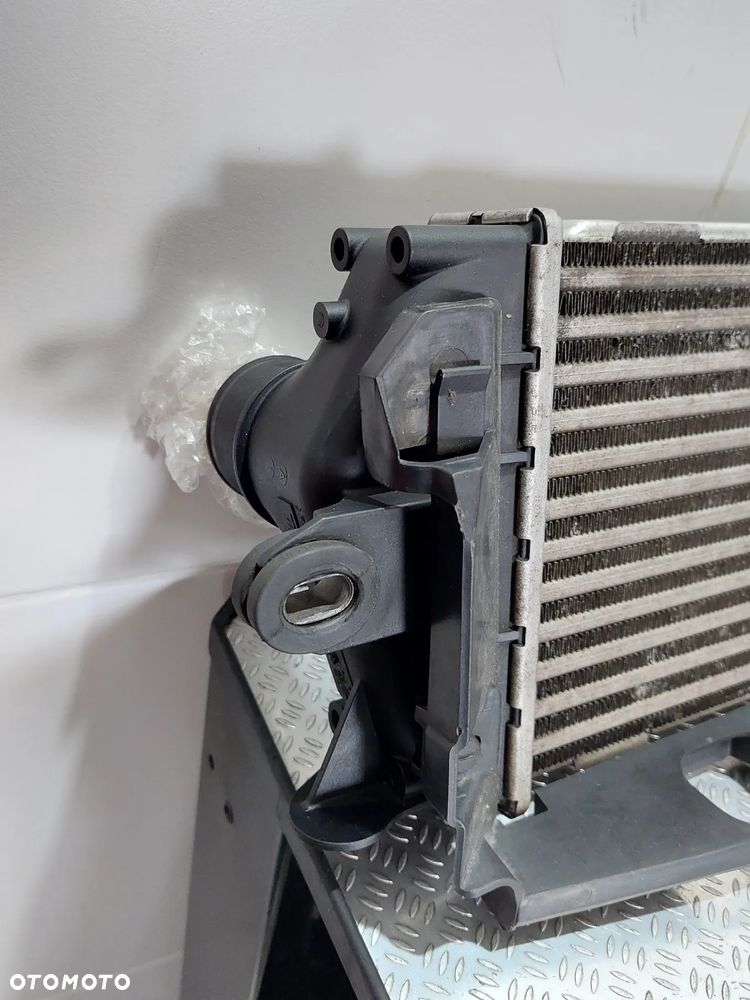 CHŁODNICA INTERCOOLERA RENAULT TRAFIC II 2 R2013 2,0 DCI NR 988650B, 8200411160C - 2