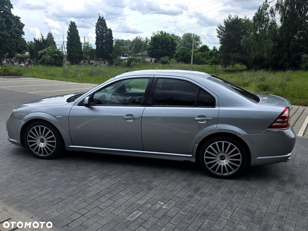Ford Mondeo - 3
