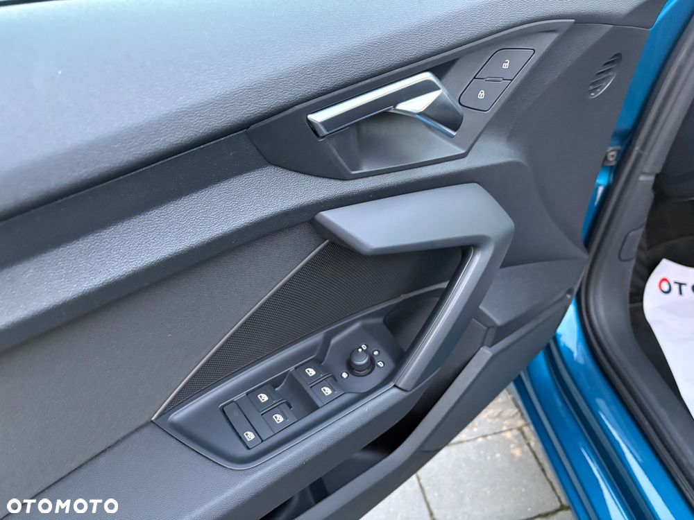 Audi A3 Limousine 30 TFSI S tronic - 13