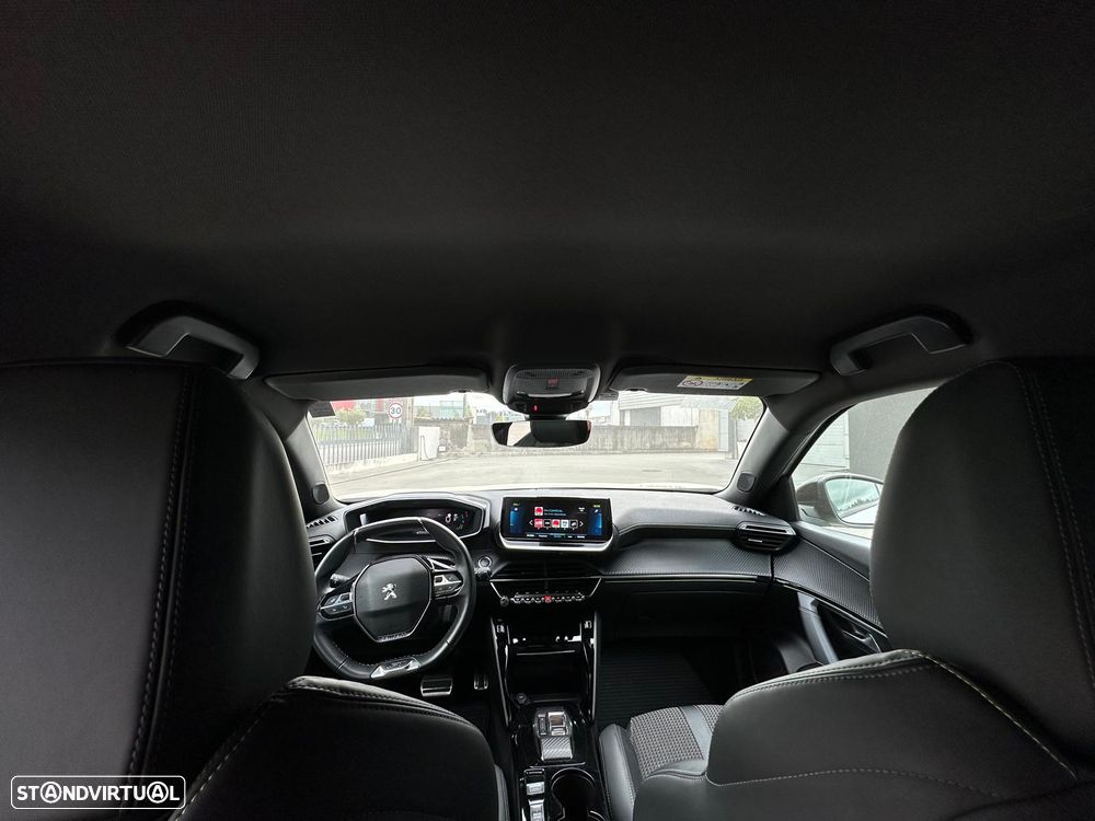 Peugeot e-2008 50 kWh GT - 8