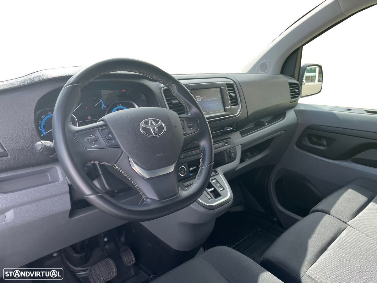 Toyota Proace - 10