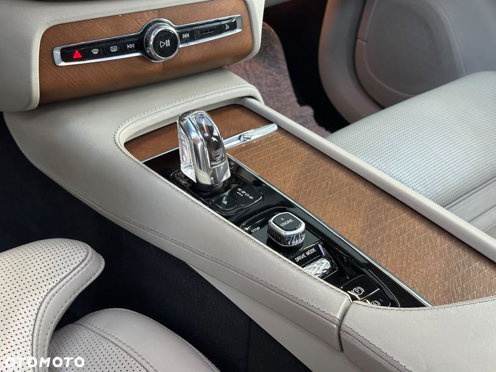 Volvo XC 90 T8 AWD Plug-In Hybrid Inscription 7os - 20