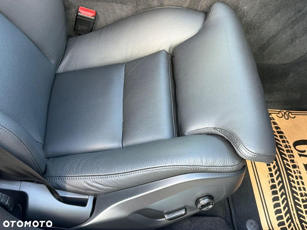 Volvo V60 B4 D Inscription - 36