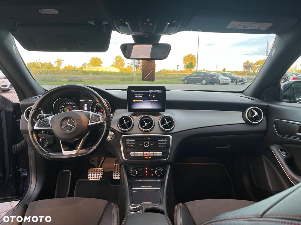 Mercedes-Benz CLA 180 7G-DCT AMG Line - 15