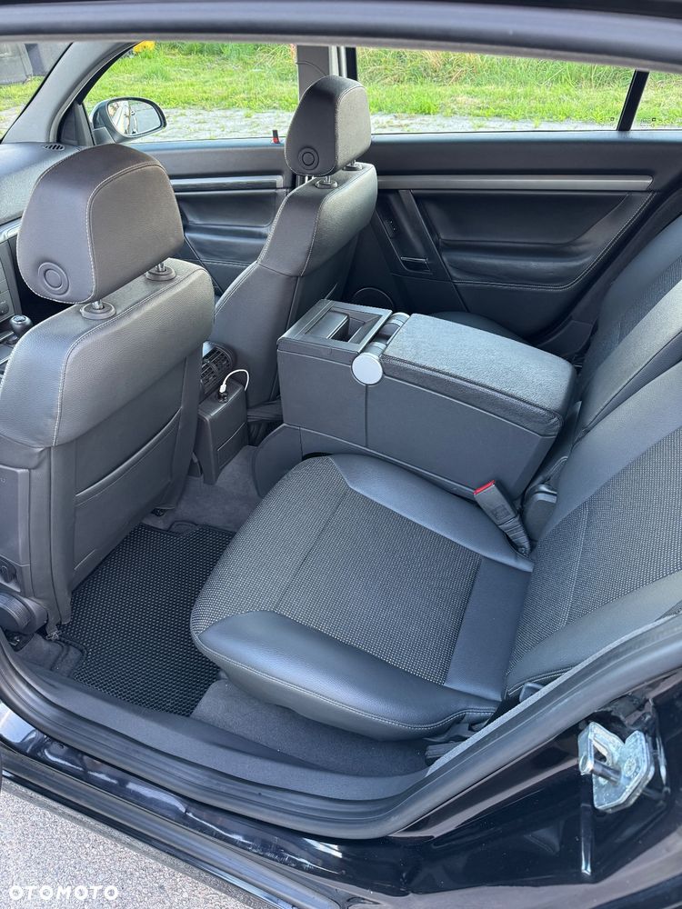 Opel Signum 1.9 CDTI Cosmo - 12