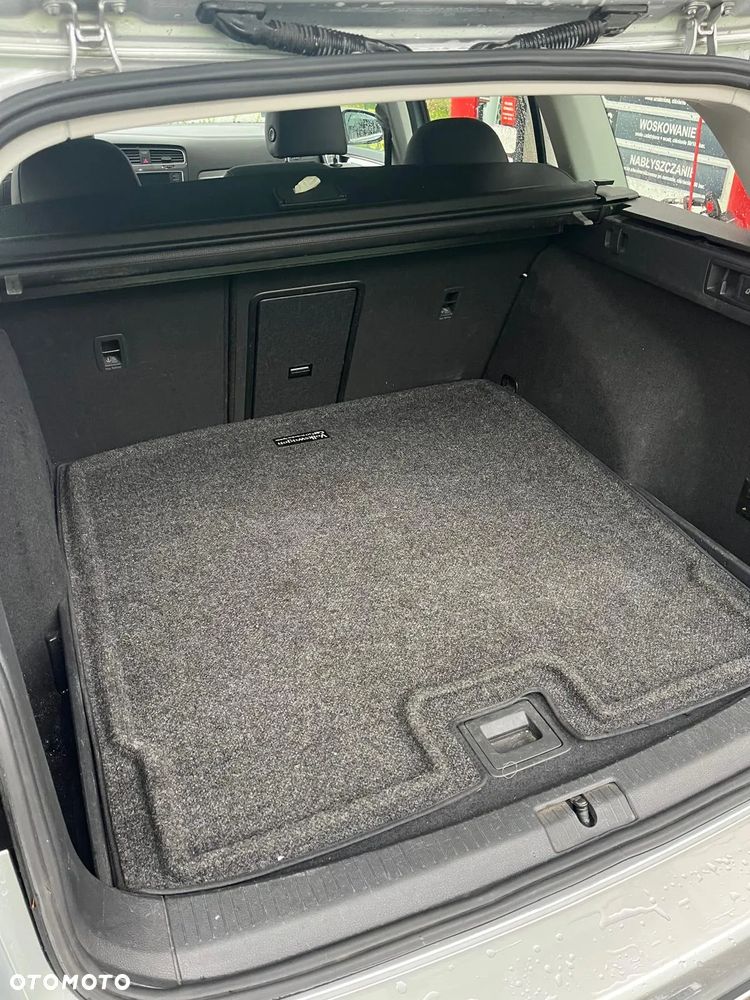 Volkswagen Golf - 17