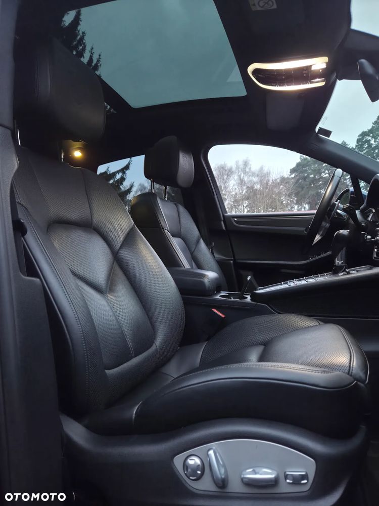 Porsche Macan - 22