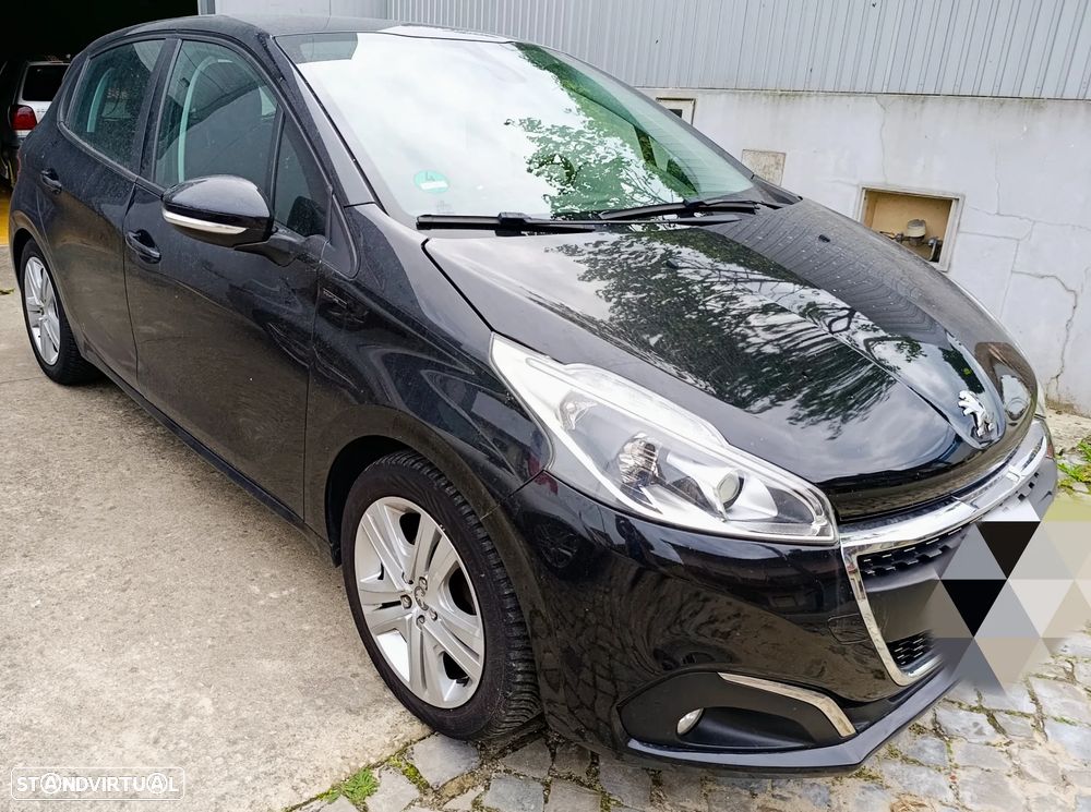 Peugeot 208 - 3