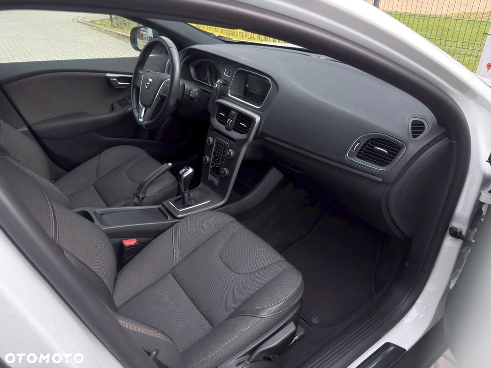 Volvo V40 Cross Country D3 Summum - 14