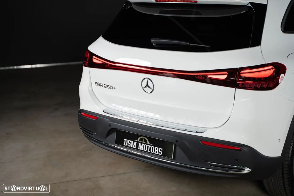 Mercedes-Benz EQA - 9